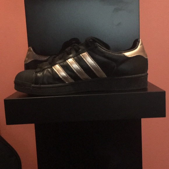 Adidas Shell toe - Picture 2 of 5